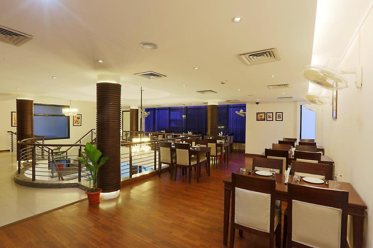 Hotel Arch Plaza - Near Yashobhoomi Convention Centre Dwarka New Delhi Bagian luar foto
