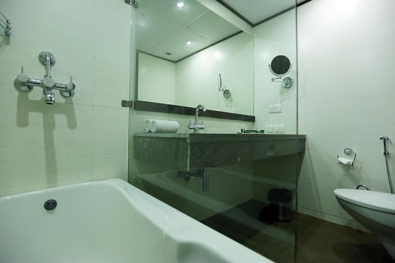Hotel Arch Plaza - Near Yashobhoomi Convention Centre Dwarka New Delhi Bagian luar foto