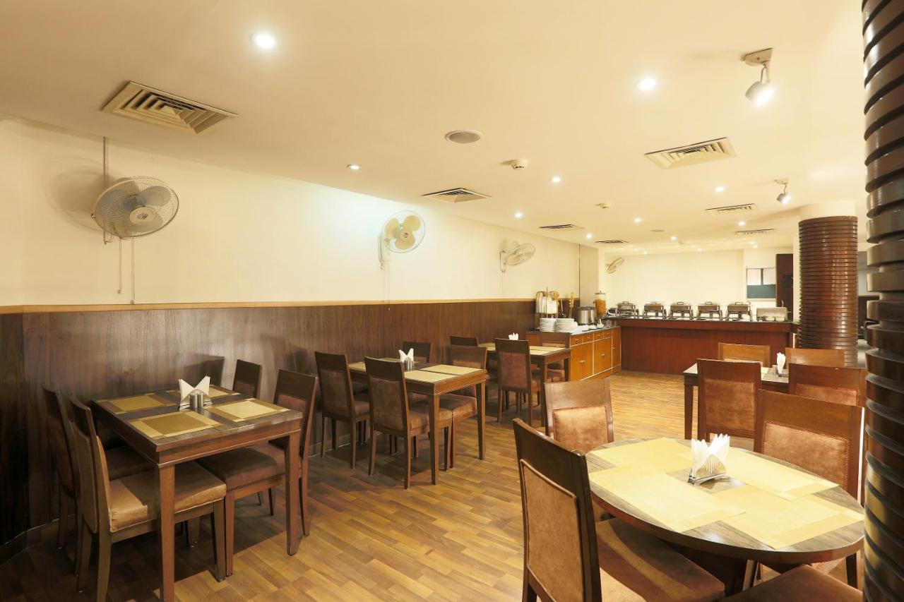 Hotel Arch Plaza - Near Yashobhoomi Convention Centre Dwarka New Delhi Bagian luar foto